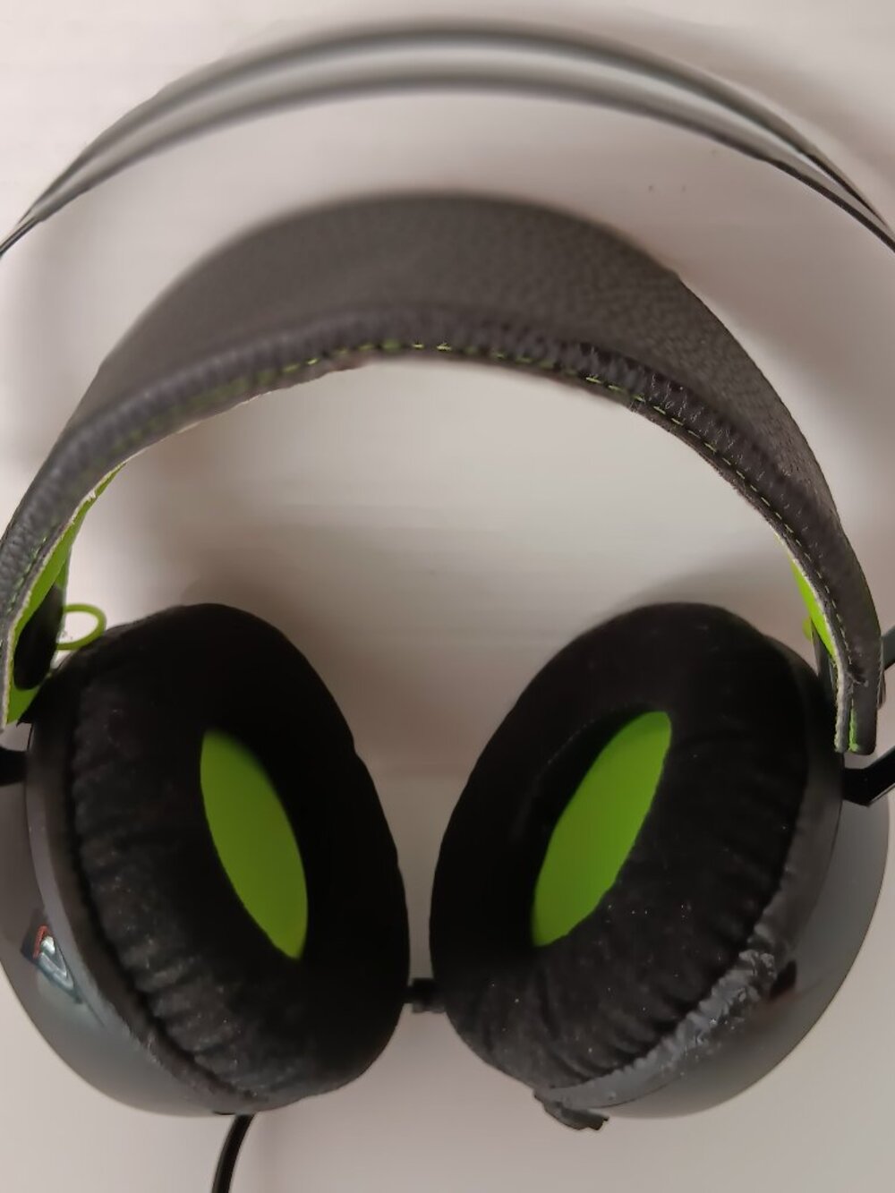 Wired Gaming Computer Headphones with Razer USB Attachments -- No Microphone